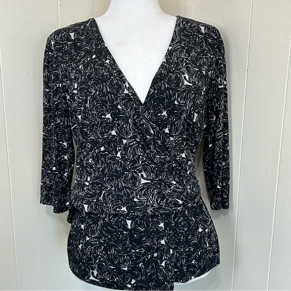 TESORI Tesori Black White V-Neckline Wrap 100% Silk Blouse Top Size Large. - Picture 2 of 13